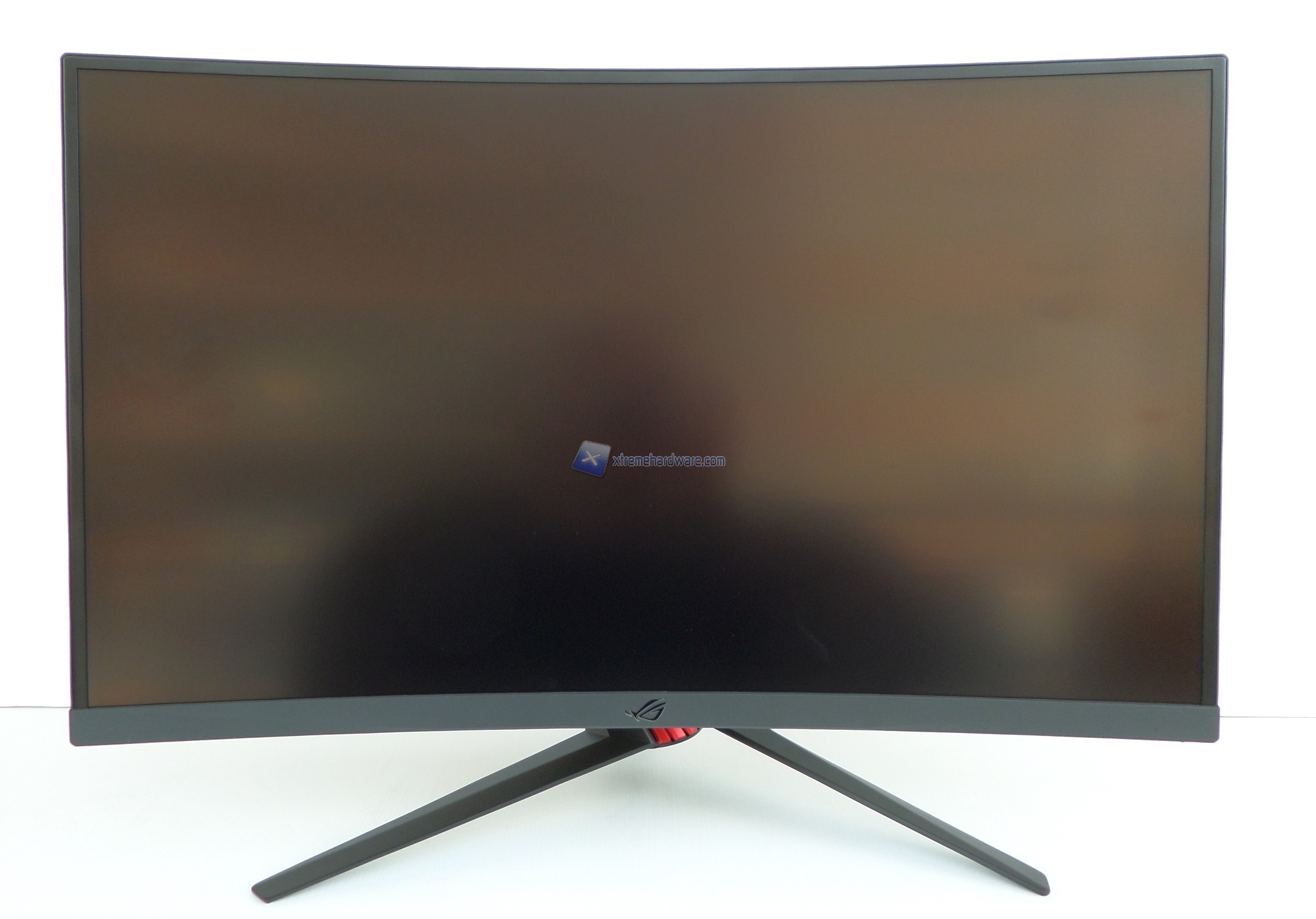 ASUS ROG XG27VQ 09