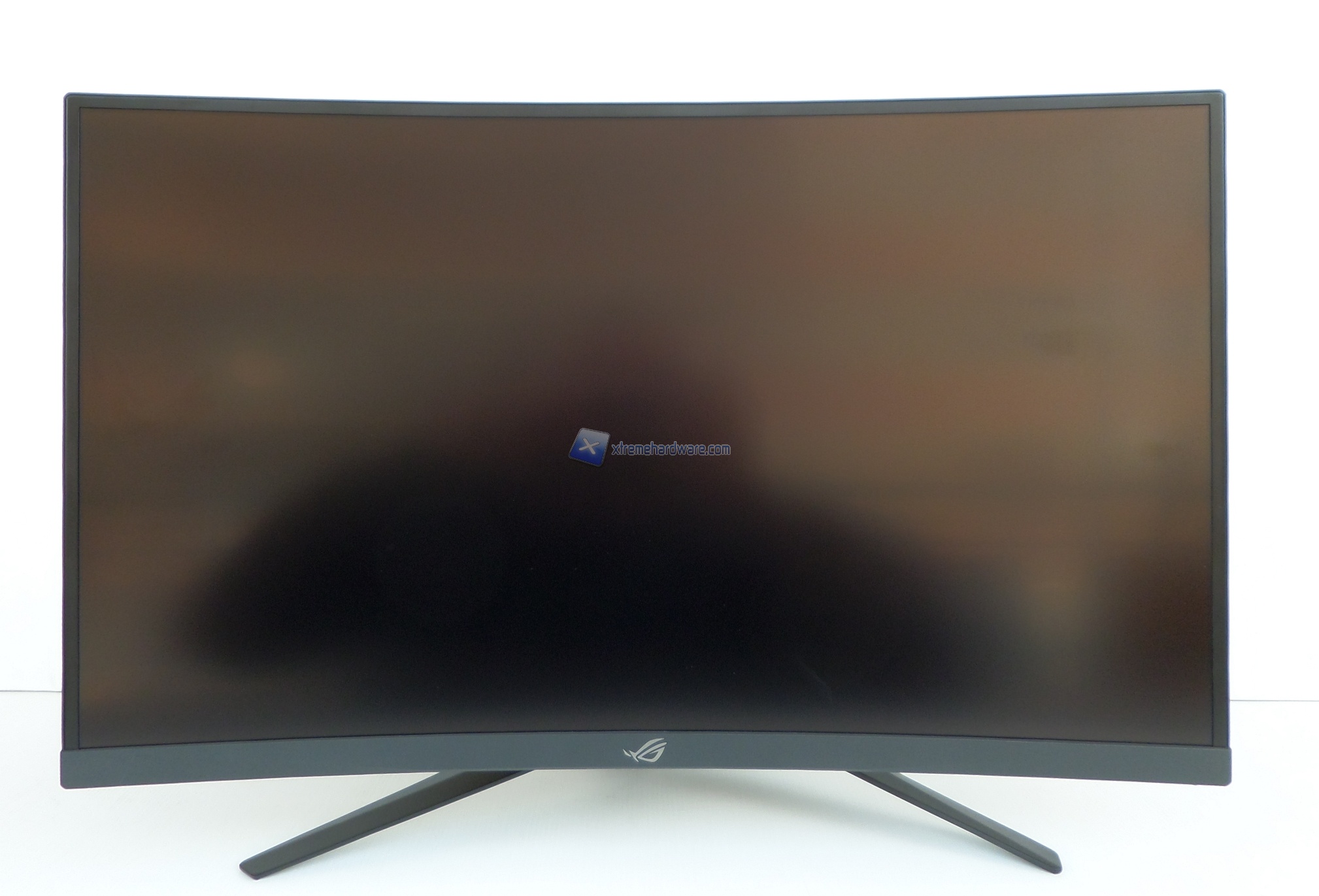 ASUS ROG XG27VQ 10