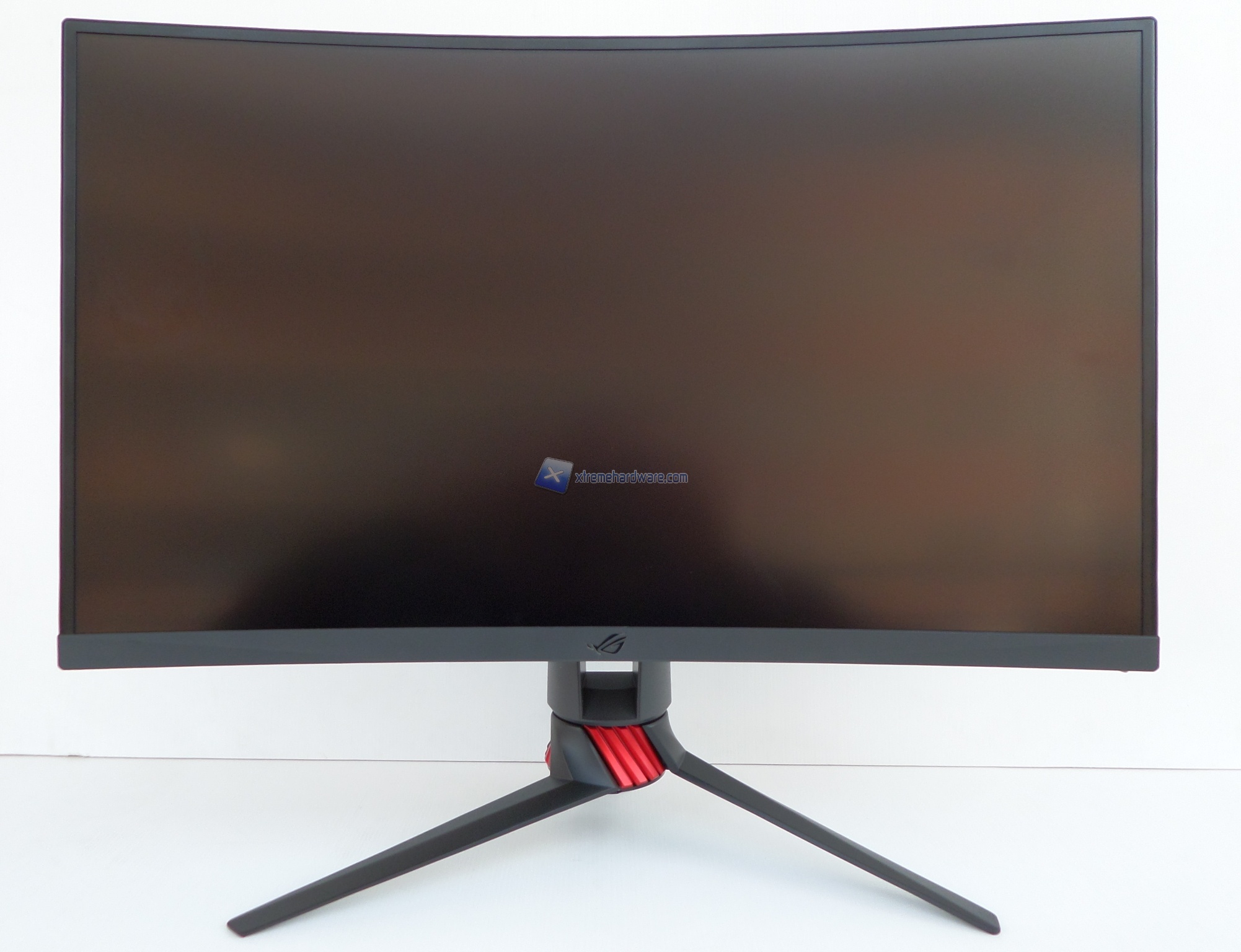 ASUS ROG XG27VQ 10