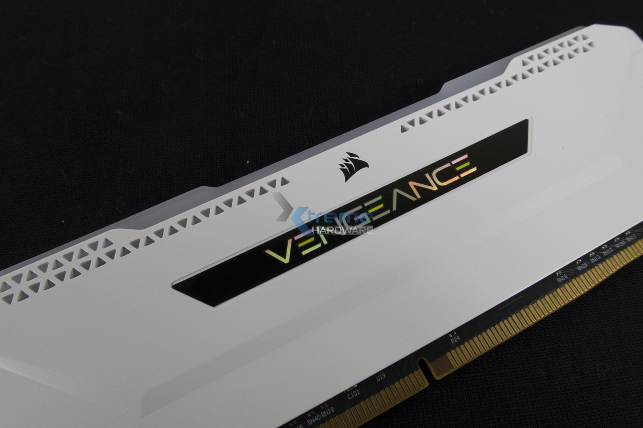 Corsair Vengeance RGB PRO SL DDR4 3200 7 10036